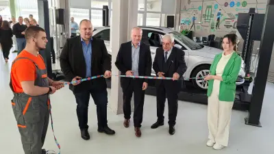 Център за обучения в партньорство с ПГТЕ "Хенри Форд"